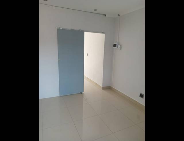 BUSINESS PROPERTY TO RENT IN RASLOUW